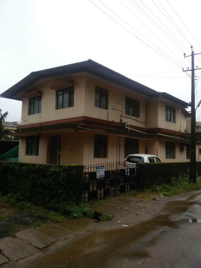 Family Homestay マディケーリ エクステリア 写真